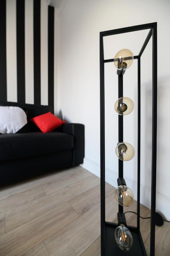 Ferienwohnung Daumier - New 2 Bdrs Flat near la Seine Paris Exterior foto